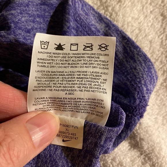 Ladies purple Nike racer back tank - Picture 10 of 10